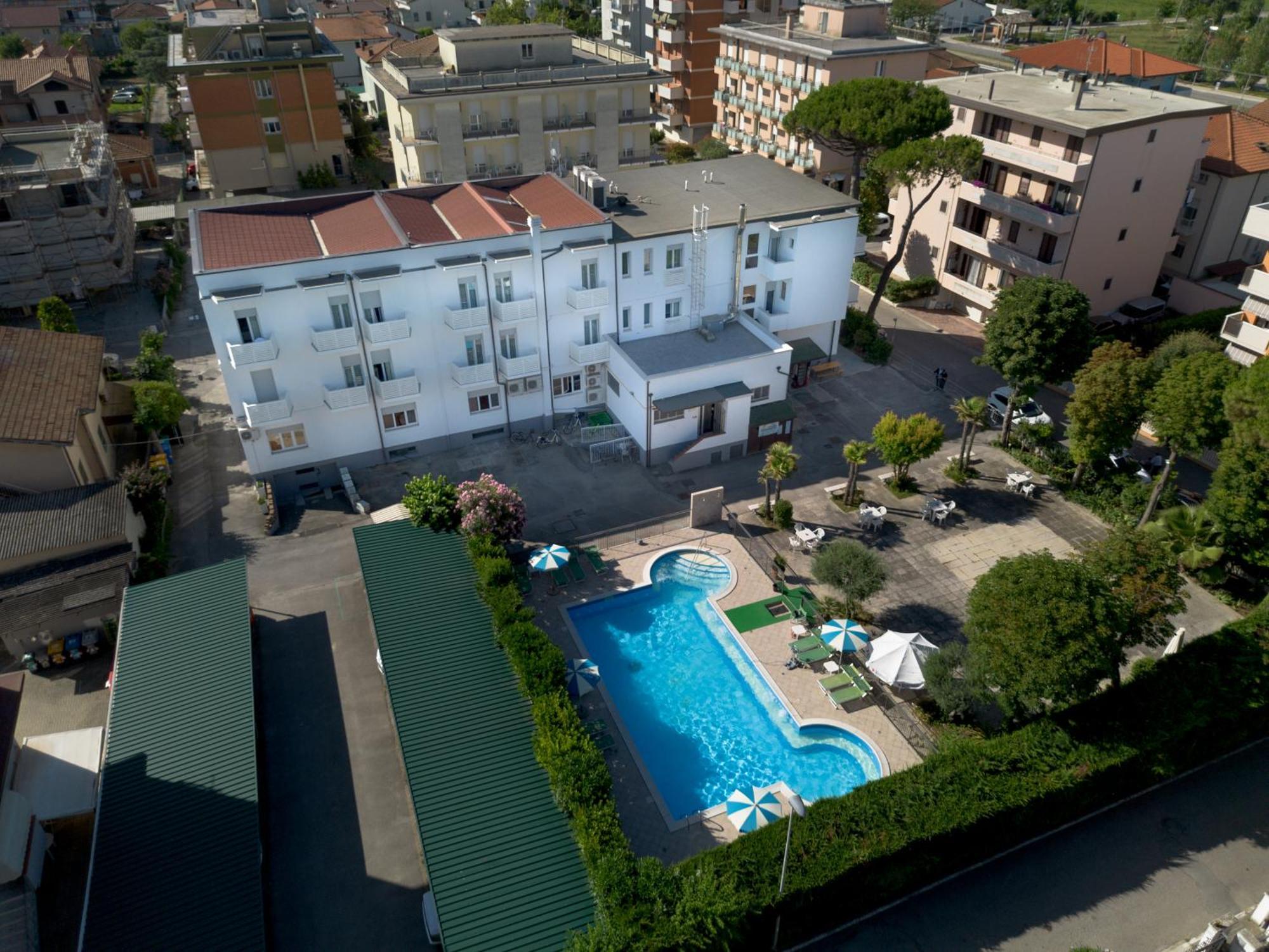Hotel Vannini 里米尼 外观 照片