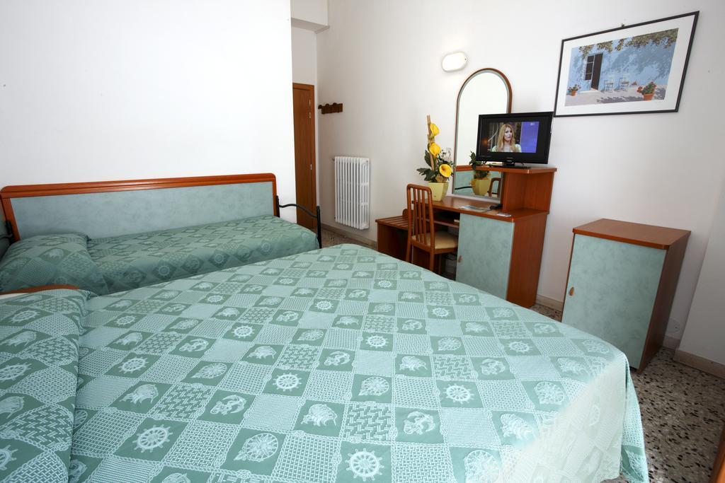 Hotel Vannini 里米尼 客房 照片