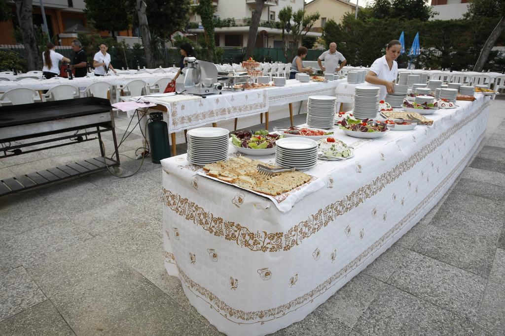 Hotel Vannini 里米尼 外观 照片